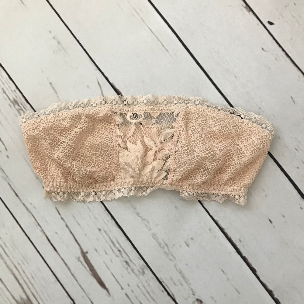 3/$20 🔥 VS Lace Convertible Bandeau Bralette